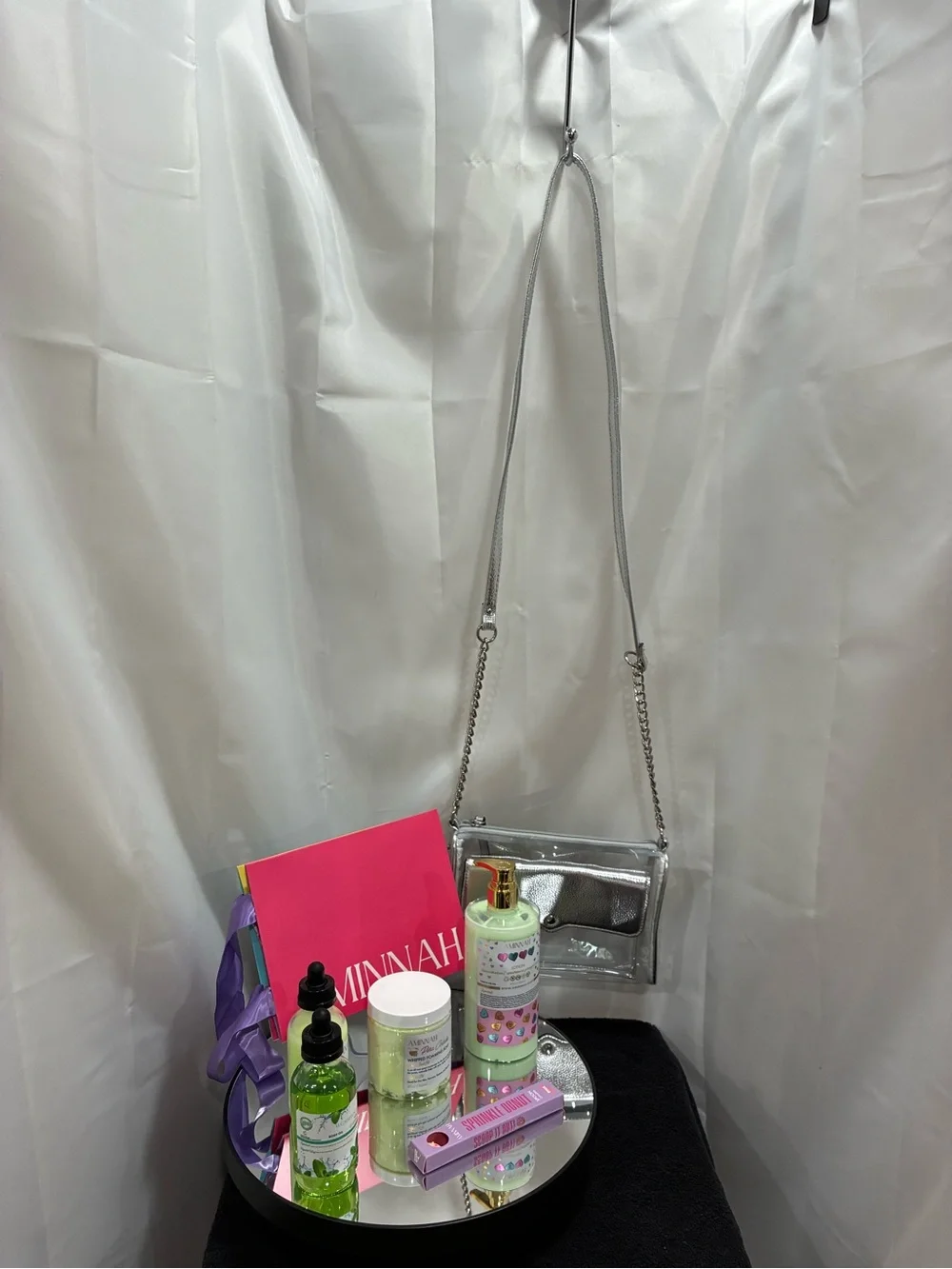AMINNAH Skincare Set in Pastel Green with Silver Clear Tote spa bundle NWT